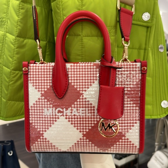 Michael Kors Mirella Extra-Small Logo Crossbody XBODY Shopper Bag
Bright Red
NWT - Picture 15 of 16